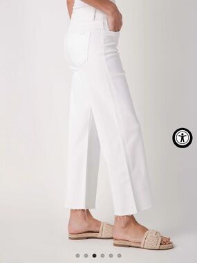 White Wide-Leg Crop Jeans social threads